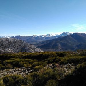 Montaña Palentina con Fuente de Aventuras en Camporredondo de Alba en Palencia