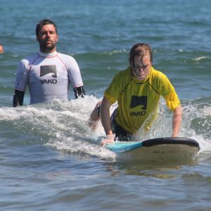 Clases privadas de surf en Deba en Guipuzcoa