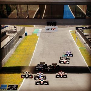 Coches de carreras en el Circuito de Jerez en Jerez de la Frontera
