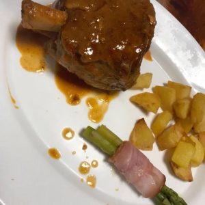Plato casero del Hotel Fuente del Pino en Olvera