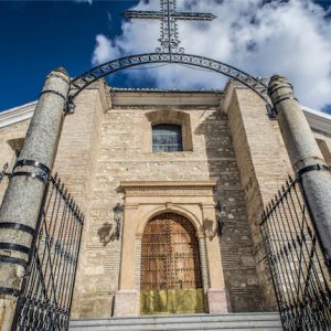 Entrada a la Parroquia de Santa Catalina Mártir en Rute