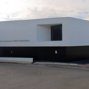 Entrada del Centro de Interpretación Cádiz Prehistórico en Benalup-Casas Viejas en la provincia de Cádiz