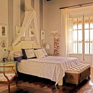 Habitación con encanto del alojamiento rural San Juan Bautista en Caz