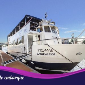 Vista del barco Miarma dos en Sevilla