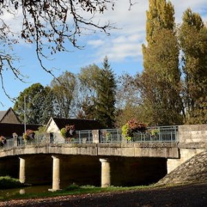 Casitas en en la ciudad francesa de Blois en la región del valle del Loira