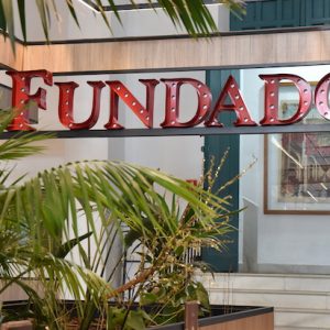 Entrada a la Tapería de bodegas Fundador en Jerez de La Frontera en Cádiz