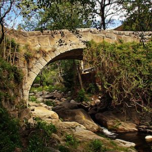 Puente de Piedralaves en la provincia de Avila
