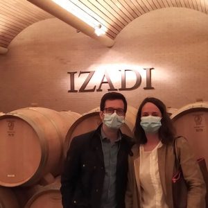 Visitantes a la bodega Izadi en Alava