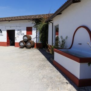 Vista exterior de Bodegas Los Patios en Cabra en la provincia de Córdoba