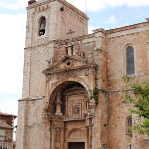 Imagen de iglesia en Roa en la provincia de Burgos