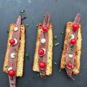 Anchoas de la feria de Santoña en Cantabria