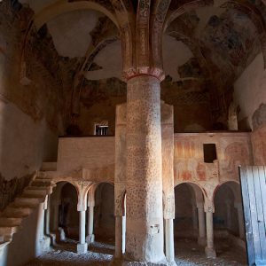 Interior de la ermita mozárabe de Berlanga de Duero