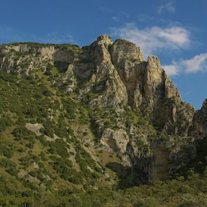 Peñón de Zaframagón en Olvera en la Sierra de Cádiz