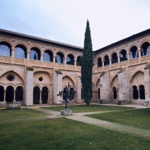 Claustro del monasterio de Valbuena en la provincia de Valladolid
