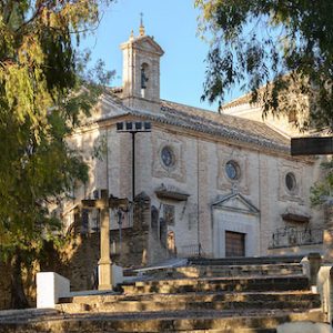 Fachada de la ermita de Nuestro Padre Jesús Nazareno en Bujalance