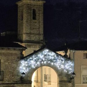 Navidad Pesquera de Duero 2024 Vista del arco en Pesquera de Duero en Navidad 2024