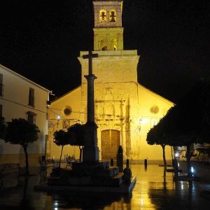Vista de la torre de la iglesia de Nuestra Asunción en Castro del Río