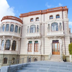 Fachada del Palacete Modernista en Fuente Obejuna en la provincia de Córdoba