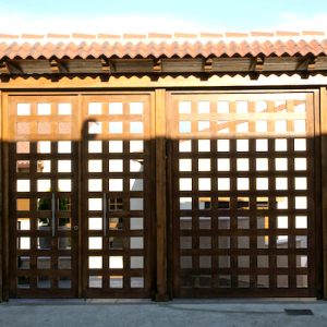 Puerta de entrada al museo Paco Díez
