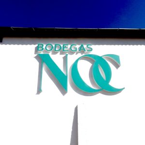Fachada de Bodegas Noc