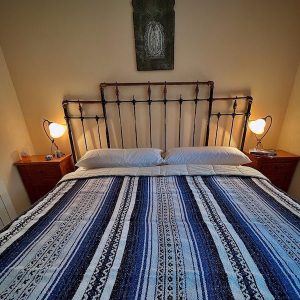 Cama con ropa reciclable mexicana en Asturias 