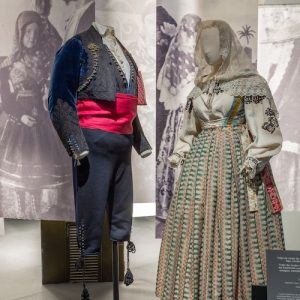 Vestidos del Museo del traje en Madrid