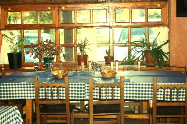 Comedor del restaurante Casa Tia Goya en Camporredondo de Alba en Palencia