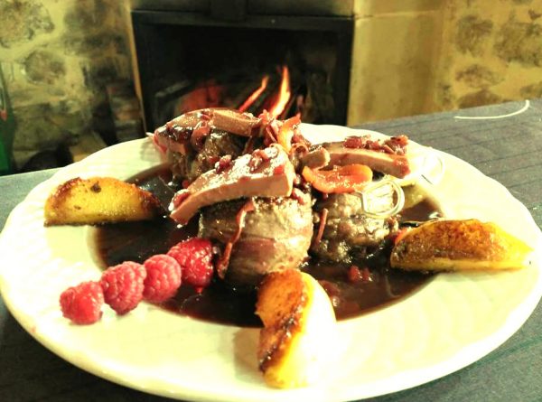 Restaurante de La Posada Fuentes Carrionas en Camasobres en la Montaña Palentina