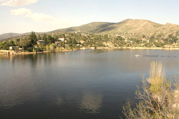 Vista del Pantano de El Burguillo desde la Isla de El Burguillo en Ávila