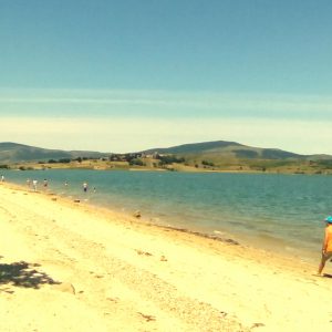 Camping con playa en Arija
