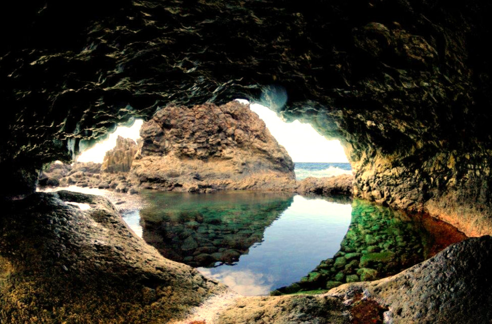 El charco azul en la Isla del Hierro en Canarias