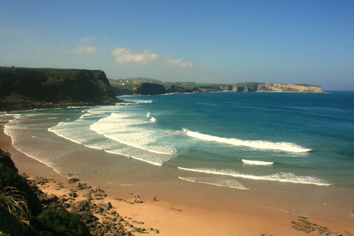 Playa de los locos en Suances