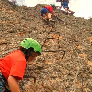 Espeleología en la Cueva de Fuentemolinos en Belorado