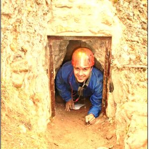 Espeleología en la Cueva de Fuentemolinos en Belorado