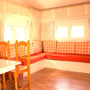 Camping la Ardilla Roja en San Martín de Valdeiglesias