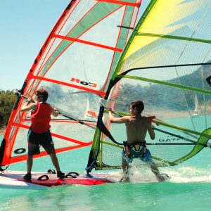 Curso de windsurf  adultos en el Embalse de Alloz