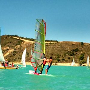 Curso de windsurf  adultos en el Embalse de Alloz
