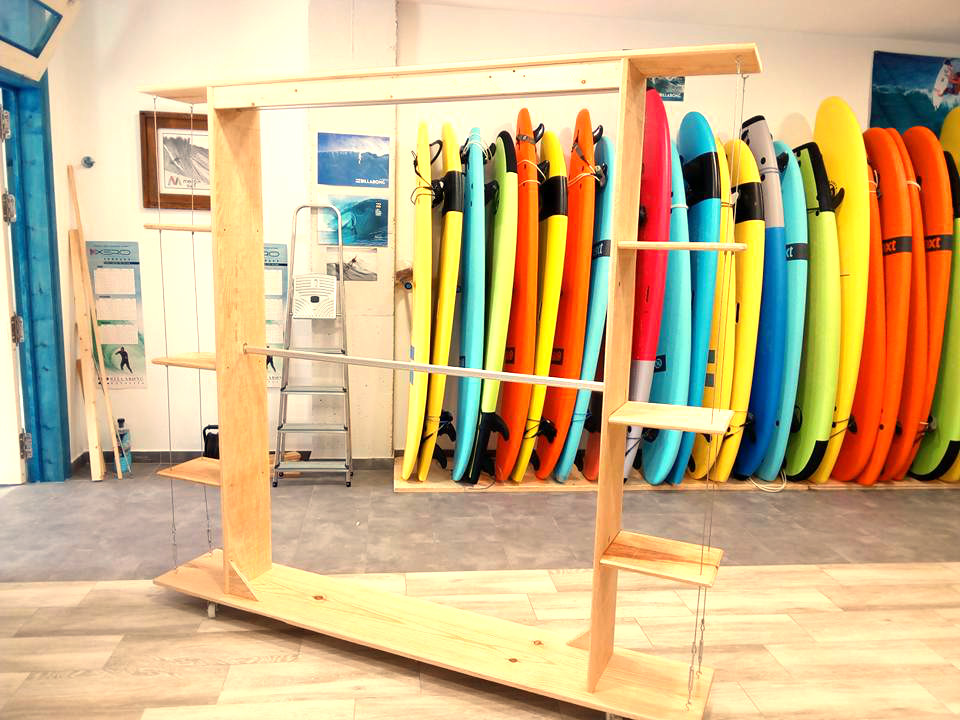 Alquiler de tablas de surf con Merón Surf en San Vicente de la Barquera en Cantabria