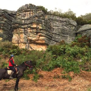 Rutas a caballo por la Sierra de Boria en San Vicente de la Barquera