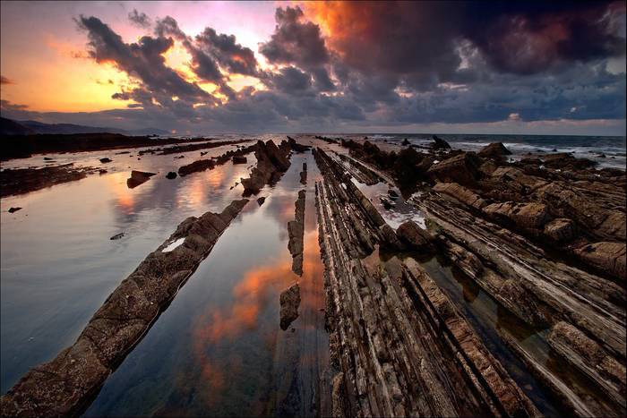 Atardecer en el Geoparque de la Costa Vasca