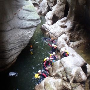 Descenso de barrancos en el Barranco de las Buitreras