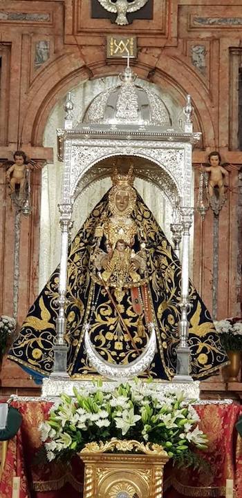 Imagen de la Virgen de la Sierra en la Ermita de la Virgen de la Sierra en Cabra