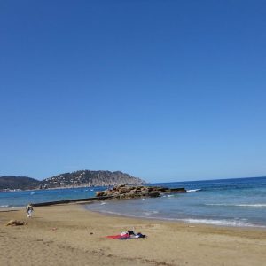 Playa Es Figueral en Santa Eulalia en Ibiza