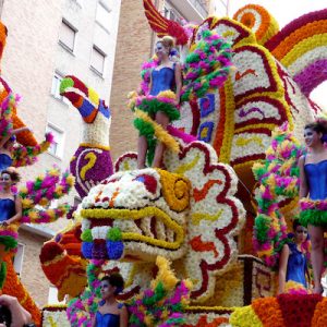 La batalla de las flores en Laredo
