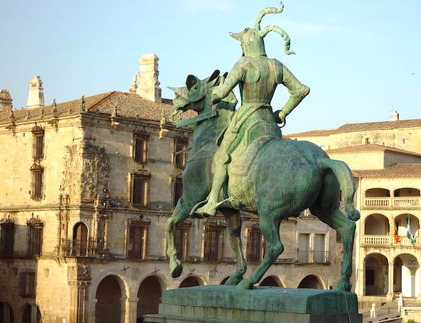 Estatua ecuestre de Francisco Pizarro en Trujillo en Cáceres