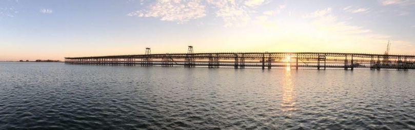 Vista del Puerto de Huelva en Andalucía