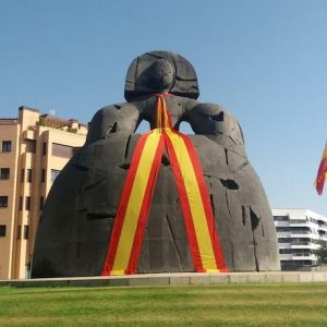 Escultura de la Menina en Alcobendas
