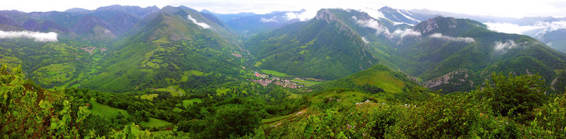 Vista de un parque natural en Asturias en la España Verde