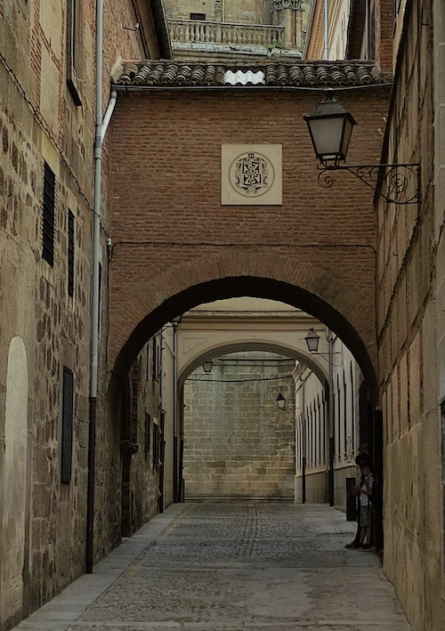 Bonito Arco en el casco antiguo de Plasencia