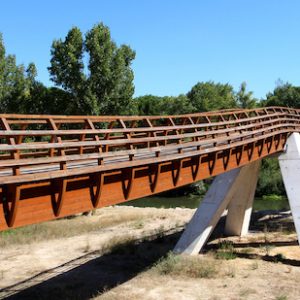 El puente de madera en Pesquera de Duero